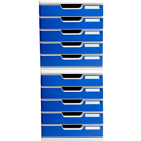 Mehrere blaue und weiße Schubladen übereinander gestapelt.