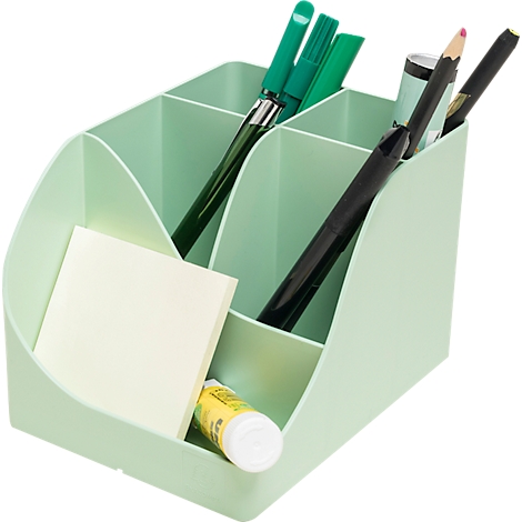 Lichtgroene pennenhouder met pennen, lijmstift en plaknotities. Verdeeld in compartimenten. Goed gevuld.