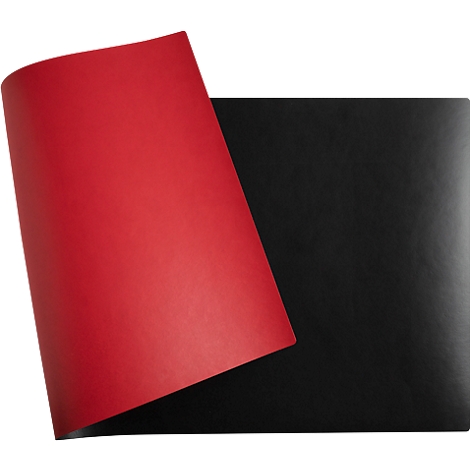 Rotes Papierblatt, das ein schwarzes Papierblatt teilweise bedeckt. 