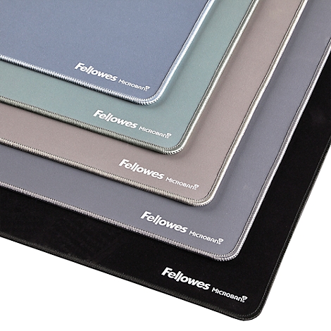 Several mouse pads in different shades of gray are stacked on top of each other, the corners are rounded. The brand name can be seen on each one.