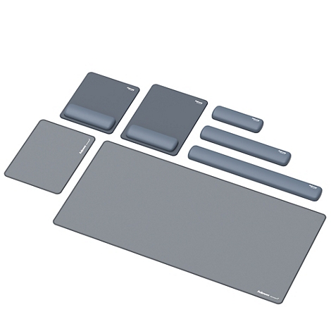 Graue, rechteckige Platte mit Lüftungsgittern und runden Noppen. Die Platte hat abgerundete Ecken.