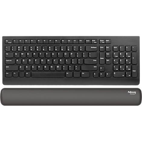 Clavier noir avec repose-poignet. Étiquettes de touches en blanc. Marque Fellowes sur le coussin.