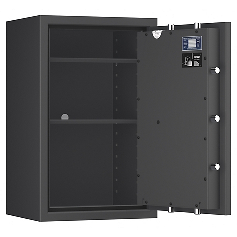 Grijze kluis, open deur, twee planken, bedieningspaneel op de deur. Zilveren sluitingen.