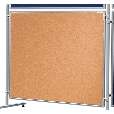 Een prikbord met houtlook in een zilveren frame. Er zit een blauwe streep aan de bovenkant.