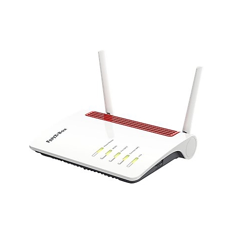 Weißer Fritz!Box Router mit zwei Antennen, roten Lüftungsschlitzen und leuchtenden Status-LEDs auf weißem Grund.