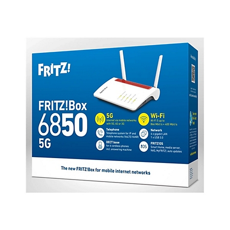Verpackung der weißen Fritz!Box 6850 5G mit blauen Akzenten und technischen Angaben.