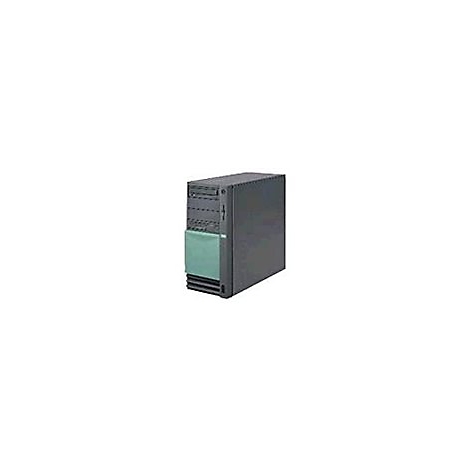 Dunkler PC-Tower mit mintgrünem Frontpanel vor weißem Hintergrund.