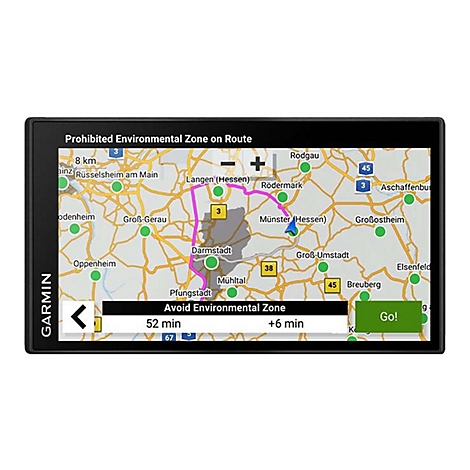 Garmin-Navi zeigt eine Route mit einer Umweltzone an. Karte von Darmstadt bis Aschaffenburg, lila Route, Meldung: Umweltzone vermeiden. Go-Button.