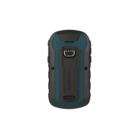 Rückseite eines Garmin GPS-Geräts. Dunkelgrauer, kantiger Rand, dunkelblaues Zentrum, schwarz-silberner Clip. Schriftzug 'GARMIN'.