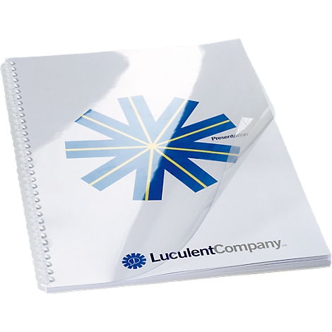 Spiralgebundenes Notizbuch mit transparentem Deckblatt, darauf Logo und Firmenname.