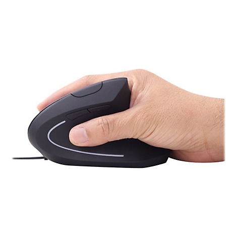 Schwarze ergonomische Maus in einer Hand. Die Hand umschlieÃŸt die Maus, die HandflÃ¤che ist nach unten gerichtet.