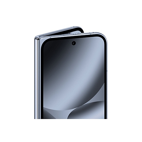 Nahaufnahme eines silbernen, zusammengeklappten Smartphones mit Kamera.