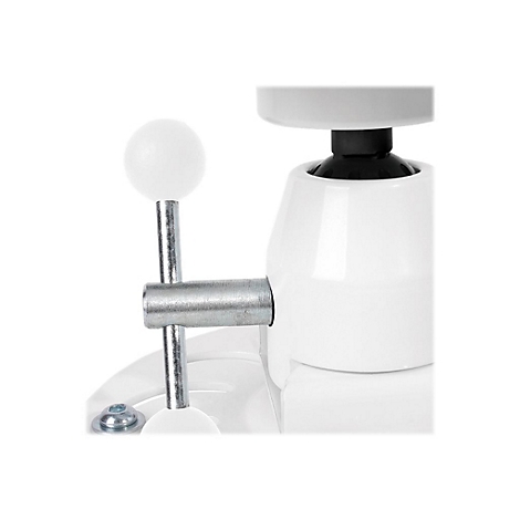 Nahaufnahme einer weißen Küchenmaschine. Zu sehen sind Teile der Maschine, darunter ein Griff, eine Halterung und die Basis.