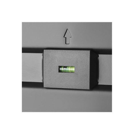 Gros plan d'un niveau dans un boîtier carré gris, avec une flèche.