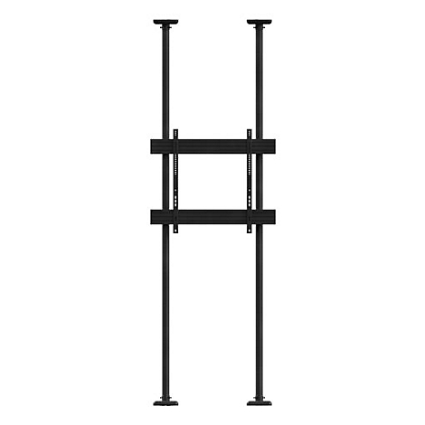 Schwarze TV-Halterung, bestehend aus zwei Säulen, die an Decke und Boden befestigt sind, mit Halterung in der Mitte.