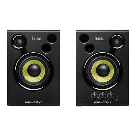 Zwei schwarze Hercules DJ Monitor 42 Lautsprecher mit gelben Tieftöner-Membranen vor weißem Hintergrund.