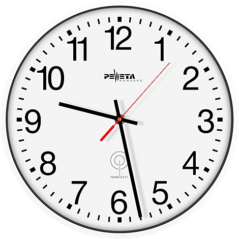 Cadran blanc avec des chiffres noirs, aiguilles noires et rouges, logo de la marque et symbole d'horloge radio.