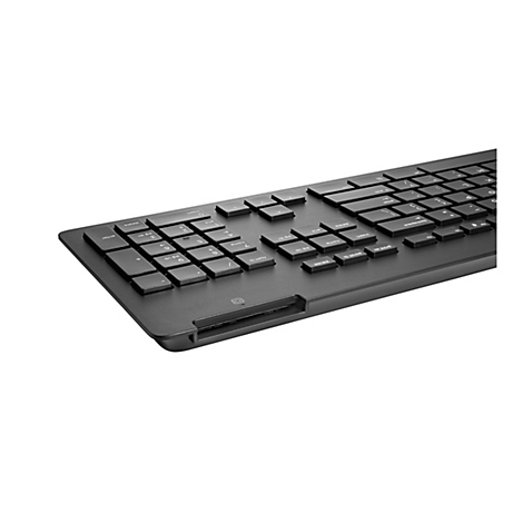 Gros plan sur un clavier noir. L'accent est mis sur les touches avec des étiquettes telles que "Supprimer", "Entrée", les touches fléchées et le pavé numérique.