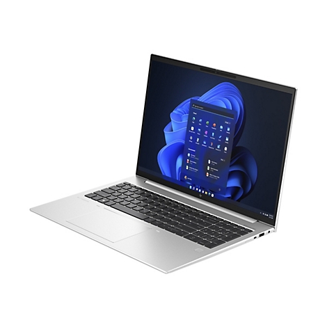 Ein silberner Laptop mit geÃ¶ffnetem Display. Der Bildschirm zeigt das Windows 11-StartmenÃ¼. Rechts oben ist das HP-Logo zu sehen.