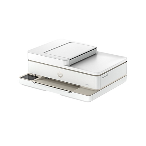 Weißer HP Envy Drucker, Ansicht von oben und schräg vorne. Auf dem Gehäuse der Drucker und die HP-Logo.