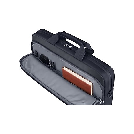 Schwarze Laptoptasche mit geöffneter Innentasche. Darin ein Notizbuch, Stifte, ein Ladegerät und graues Futter.