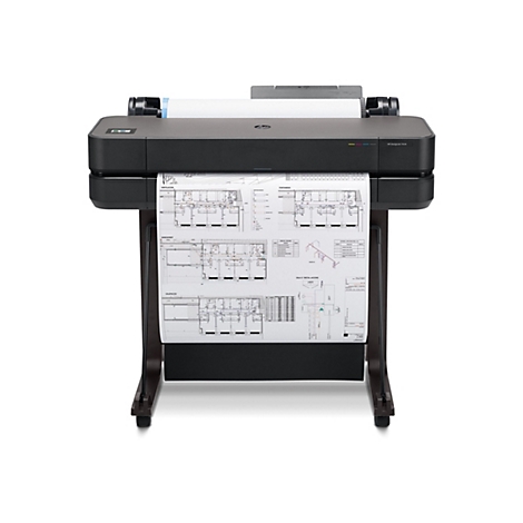 Une imprimante grand format HP DesignJet T630 noire avec un modèle de plan qui sort de l'imprimante. L'imprimante est sur un support marron.