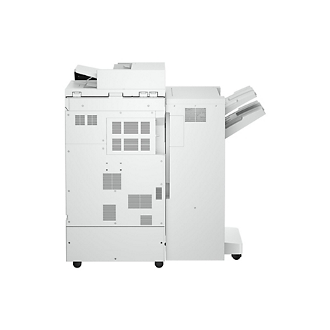 Ein weißer, großer Bürodrucker mit Papierausgabefach und Lüftungsschlitzen auf weißem Hintergrund.