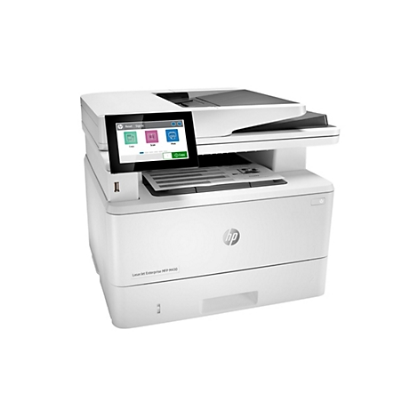Une imprimante laser HP blanche, vue de face. L'appareil est doté d'un écran tactile noir affichant les options "copier", "numériser" et "imprimer". Une page avec des schémas est à l'intérieur de l'imprimante. Le logo HP est centré sur le devant.