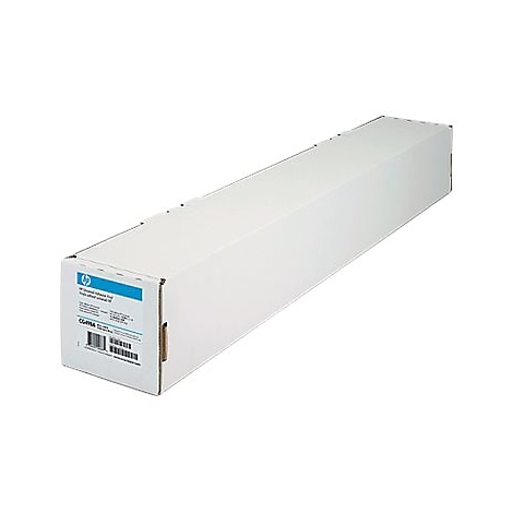 Länglicher, weißer Versandkarton von HP mit Produktetikett an der Stirnseite, isoliert vor weißem Hintergrund.