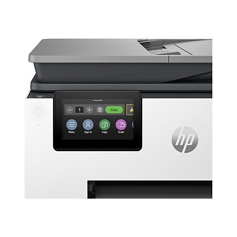 Nahaufnahme eines HP-Multifunktionsdruckers mit Touchscreen. Menü-, Kopier- und Scan-Funktionen sind sichtbar.