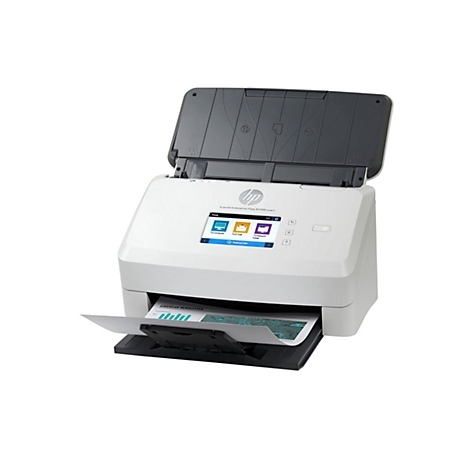 Ein weißer HP-Scanner, die obere Abdeckung ist geöffnet. Ein Blatt Papier mit Grafiken liegt im Ausgabefach.