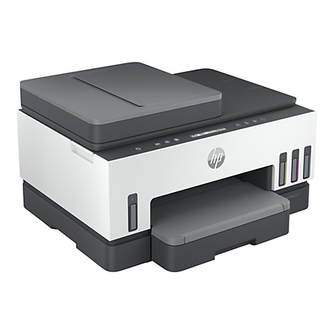 Ein weiß-grauer HP Smart Tank 7305 Drucker, schräg von vorne fotografiert. Die Tintenbehälter sind rechts sichtbar.