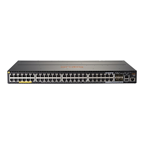 Ein schwarzer Aruba 2930M Netzwerk-Switch. Das Gerät hat zahlreiche Ports, LEDs und Beschriftungen zur Anzeige von Statusinformationen und Verbindungen.