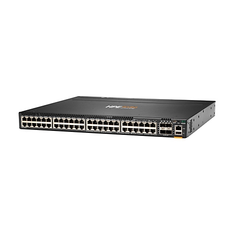 Schwarzer Netzwerk-Switch mit vielen Anschlüssen; HPE Aruba-Logo.