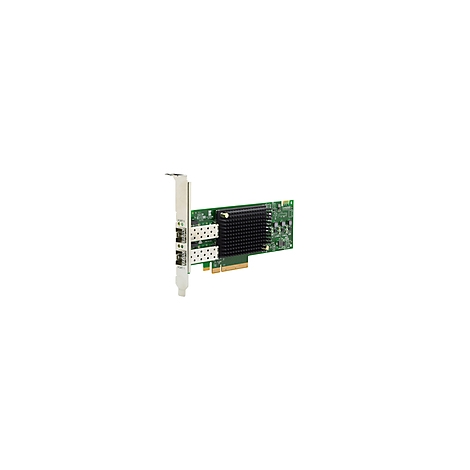 Eine grüne Netzwerkkarte mit zwei Ports, einem Kühlkörper und elektronischen Bauteilen vor weißem Hintergrund.