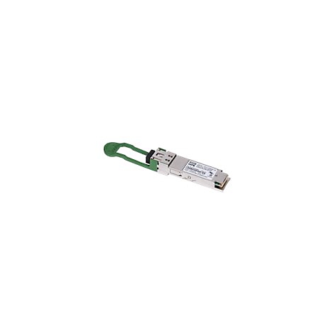 Ein silberner Netzwerkstecker mit grünem Bügel, Details und Aufschrift.