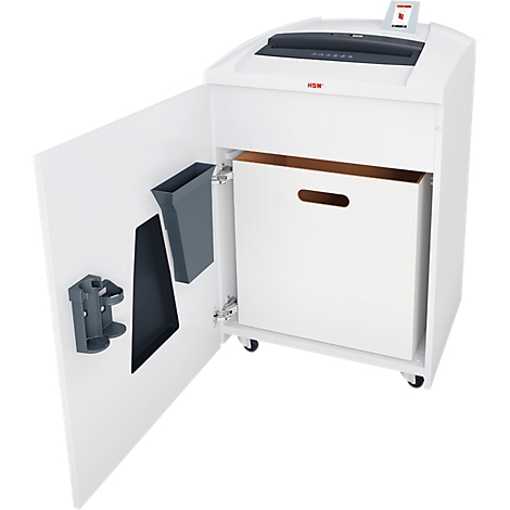 Witte papierversnipperaar met open deur, afvalbak, kartonnen doos. Op wielen. Aan de deur is een houder voor accessoires bevestigd.