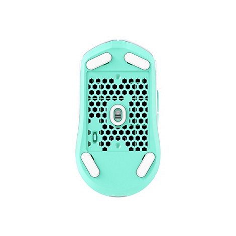 Vue de dessus d'une souris de jeu turquoise, dessous avec une structure en nid d'abeilles, des patins blancs.