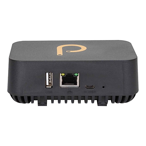 Schwarze Elektronikbox mit Anschlüssen für USB, Ethernet und Strom vor weißem Hintergrund.
