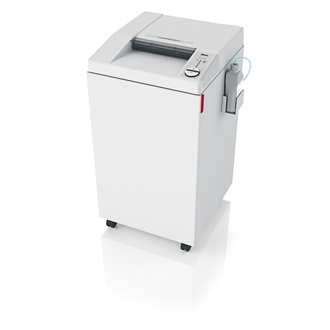 Weißer Aktenvernichter, rechteckig, auf Rollen. Oberhalb Einwurfschlitz, Bedienfeld mit Knopf und Anzeigen.