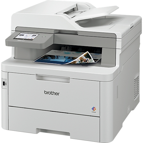 Imprimante blanche avec couvercle ouvert, sortie papier et écran tactile. Une image en couleur est visible sur le papier. L'imprimante porte le logo "Brother".