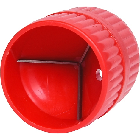 Roter Rohrschneider, offene Seite. Im Inneren sind die Schneidemesser sichtbar.