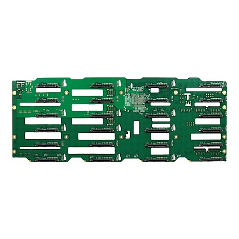 Eine grüne Server-Backplane mit zahlreichen Steckplätzen für Festplatten vor weißem Hintergrund.