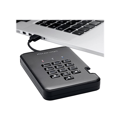 Schwarze Festplatte mit Ziffernfeld, verbunden mit einem Laptop. Das Gehäuse trägt den Schriftzug "iStorage".