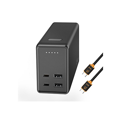 Batterie externe noire avec ports, à côté de deux câbles de charge.