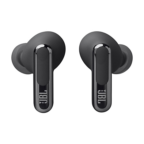 Zwei graue JBL True Wireless Kopfhörer auf weißem Hintergrund. Die Marke JBL ist auf jedem Kopfhörer deutlich zu sehen.