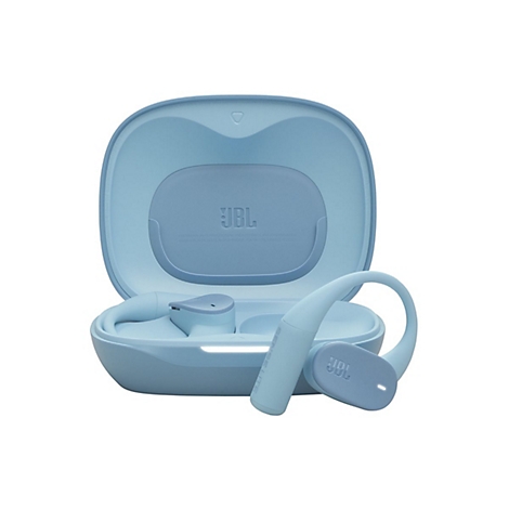 Helles, blaues JBL Soundgear Sense Ladecase mit offenen Ohrhörern vor weißem Hintergrund.