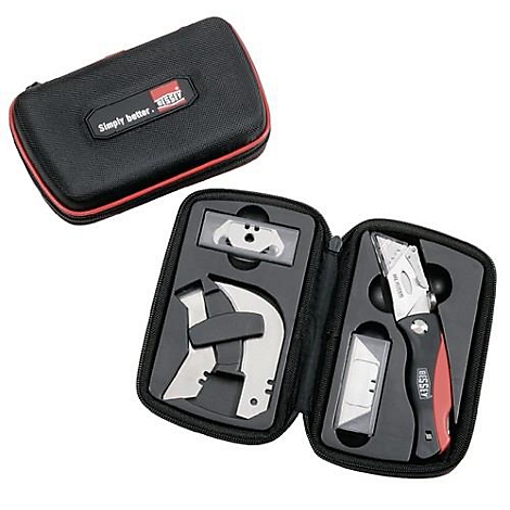 Trousse à outils noire avec bordure rouge, ouverte ; elle contient plusieurs lames et un couteau.