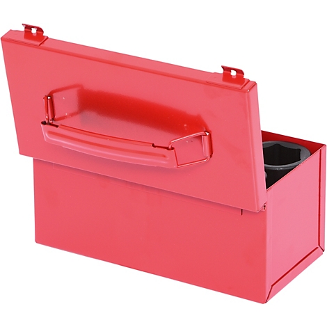 Boîte à outils rouge avec couvercle ouvert. Une clé à douille noire est dans la boîte.