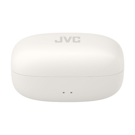 Weißes, abgerundetes Ladecase für JVC-Kopfhörer mit Logo auf dem Deckel und zwei kleinen LED-Anzeigen auf der Front.